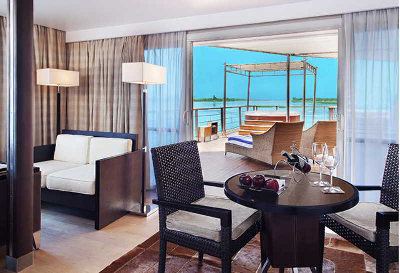Отель The Oberoi Zahra, Luxury Nile Cruiser Луксор Экстерьер фото